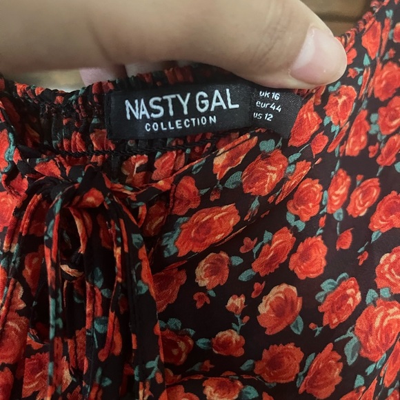 ❤️Nasty gal dress - Picture 4 of 5